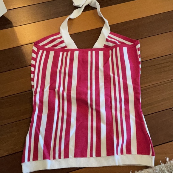 halter top - Picture 2 of 3
